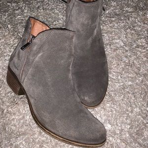 Lucky Brand Brenon booties size 6.5M